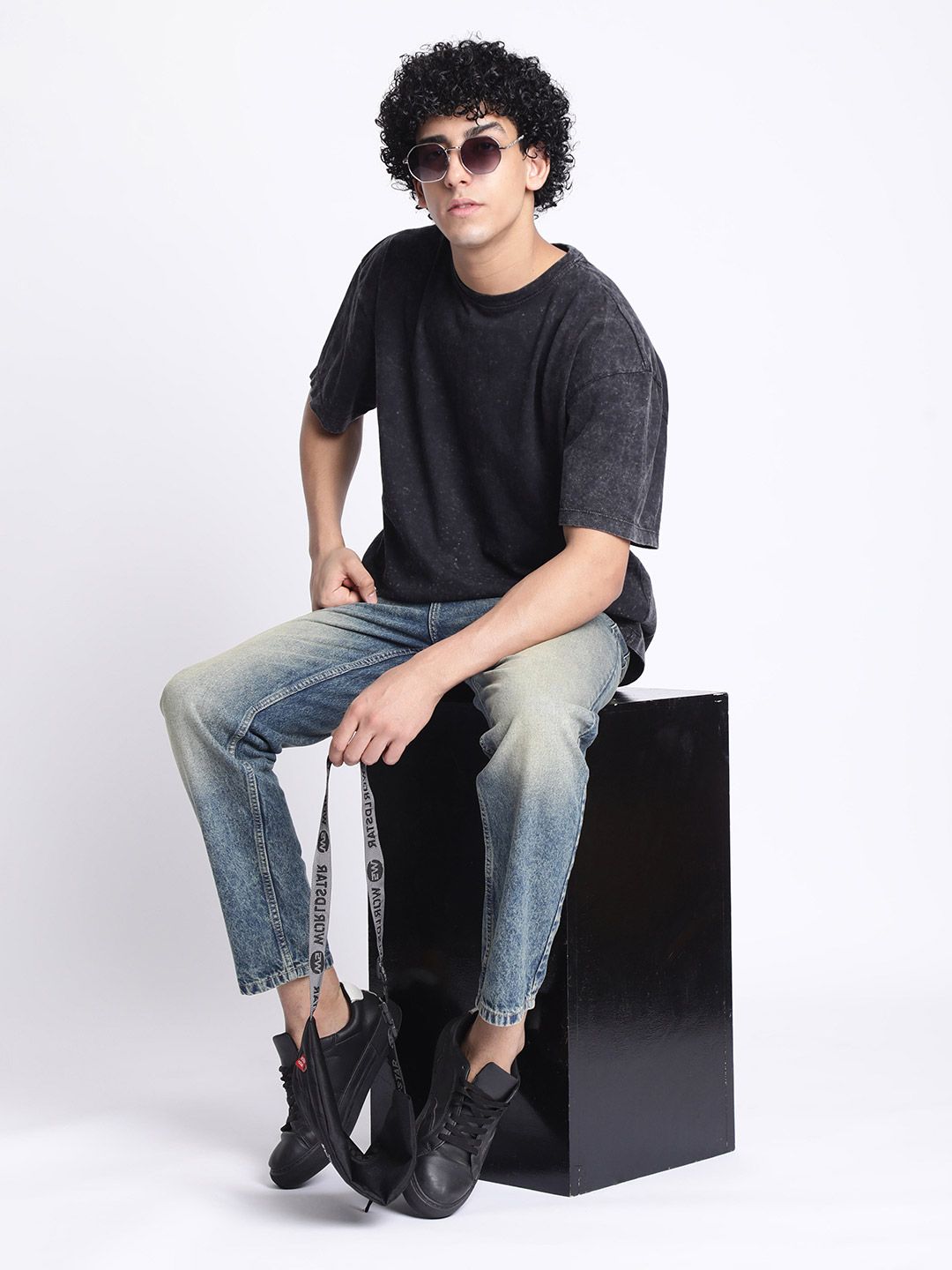 Bene Kleed Men Acid Wash Round Neck Cotton T-shirt