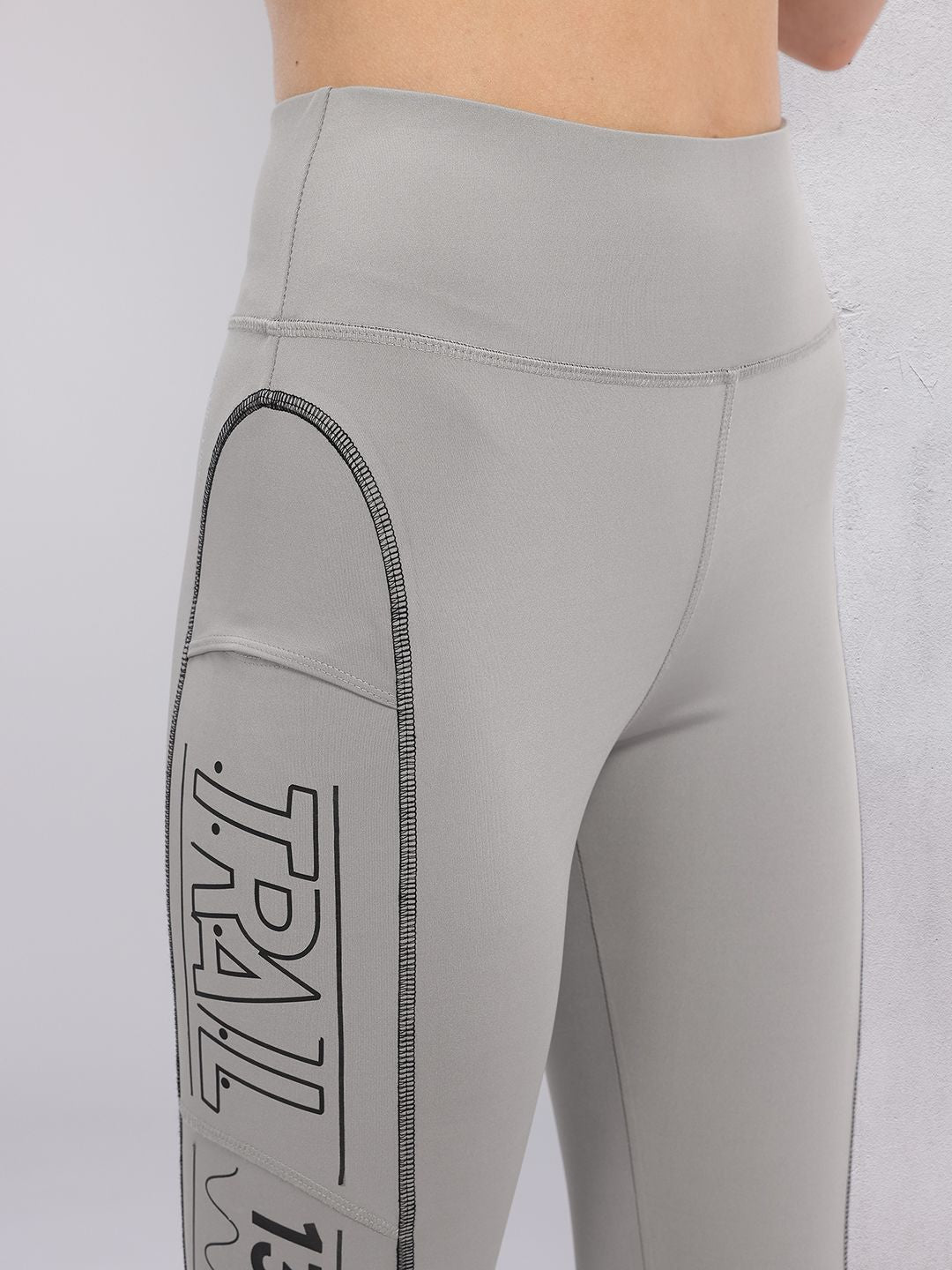 HRX by Hrithik Roshan Women Typography Printed Rapid-Dry Running Tights