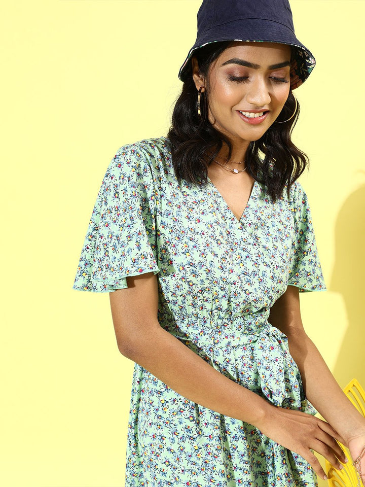 Berrylush Sea Green & Black Floral Printed Crepe Maxi Dress