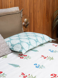 URBAN SPACE Regal White & Red Floral 220 TC Cotton Queen Bedsheet With 2 Pillow Covers
