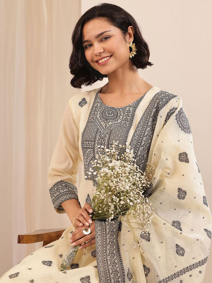 Libas Women Regular Chanderi Silk Kurta with Trousers & With Dupatta