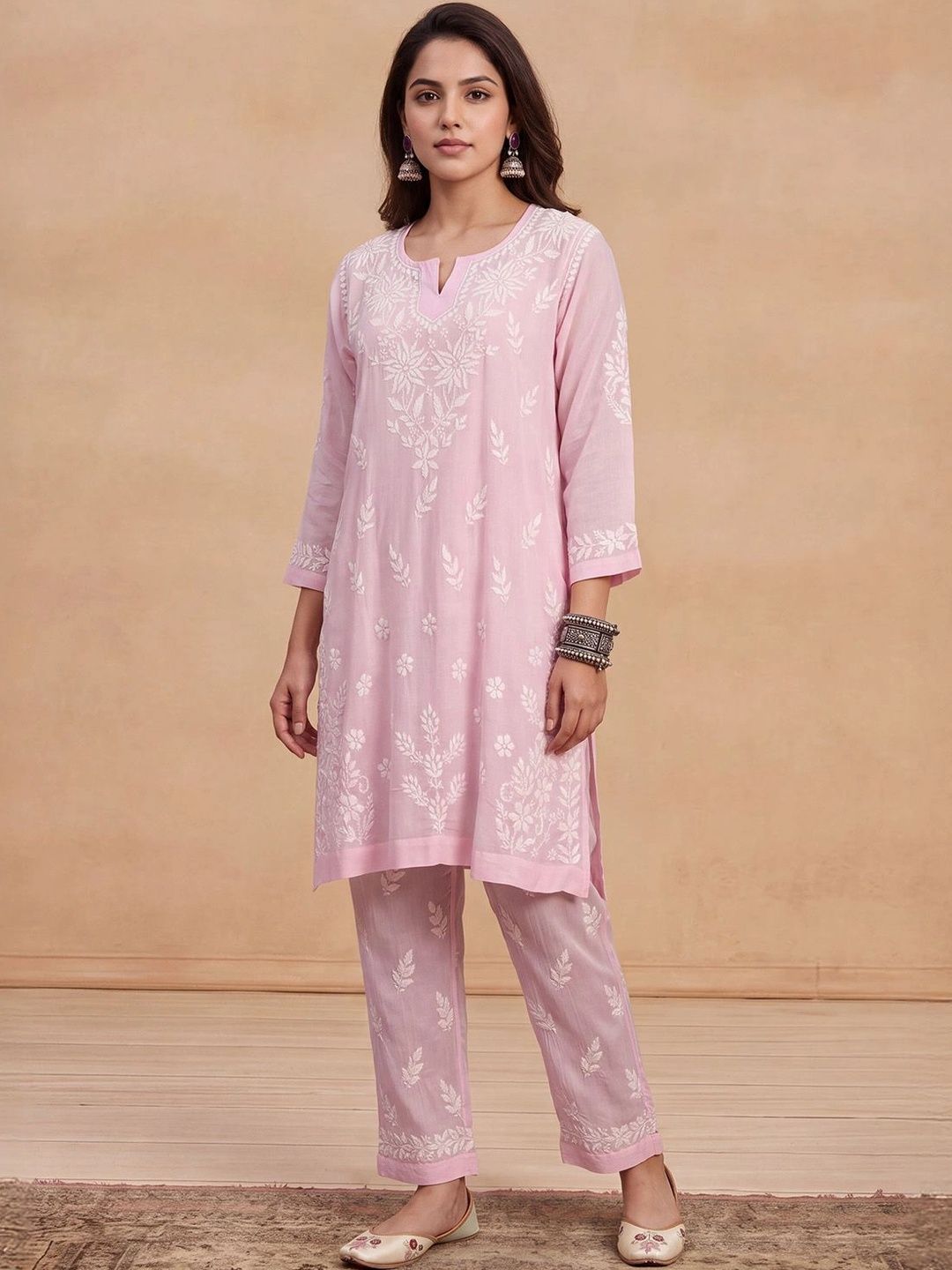 Rumah Chikankari Wanita Biasa Chikankari Chanderi Silk Kurta dengan Seluar
