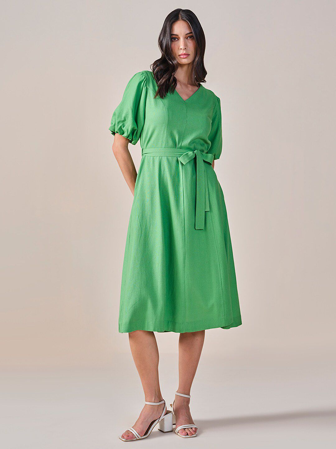 AND V-Neck Puff Sleeves Tie-Ups A-Line Dress