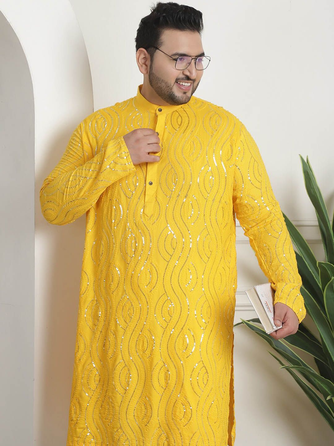 SOJANYA PLUS Geometric Embroidered Sequinned Mandarin Collar Cotton Straight Kurta