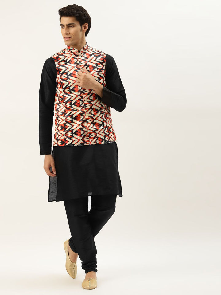 SOJANYA Kurta Solid Hitam Lelaki dengan Jaket Churidar & Nehru