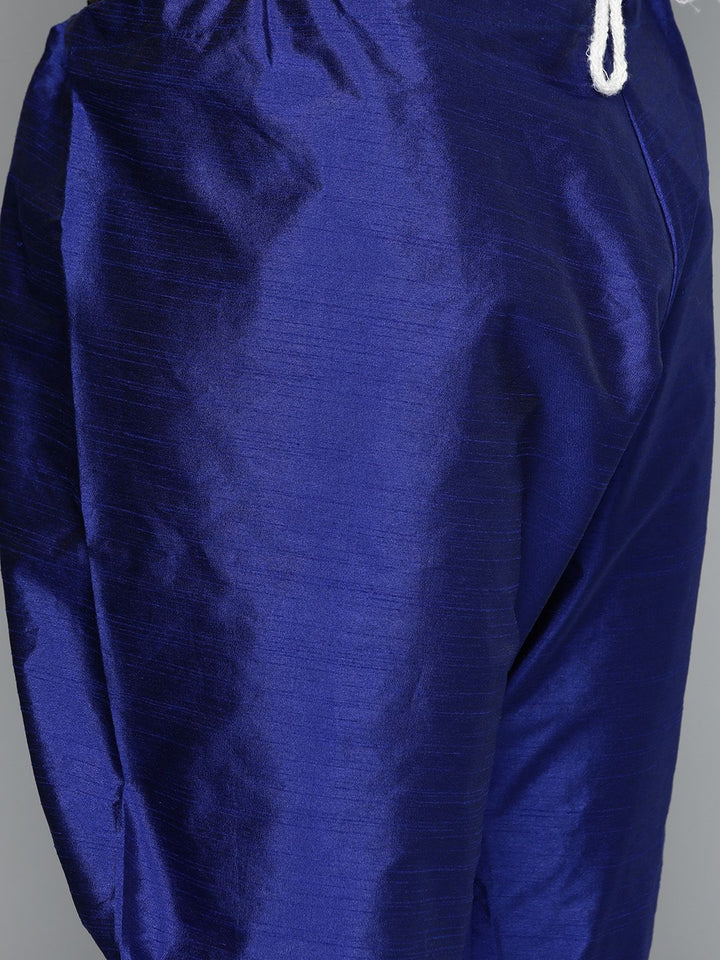 SOJANYA Men Blue Ethnic Motifs Embroidered Thread Work Kurta with Churidar