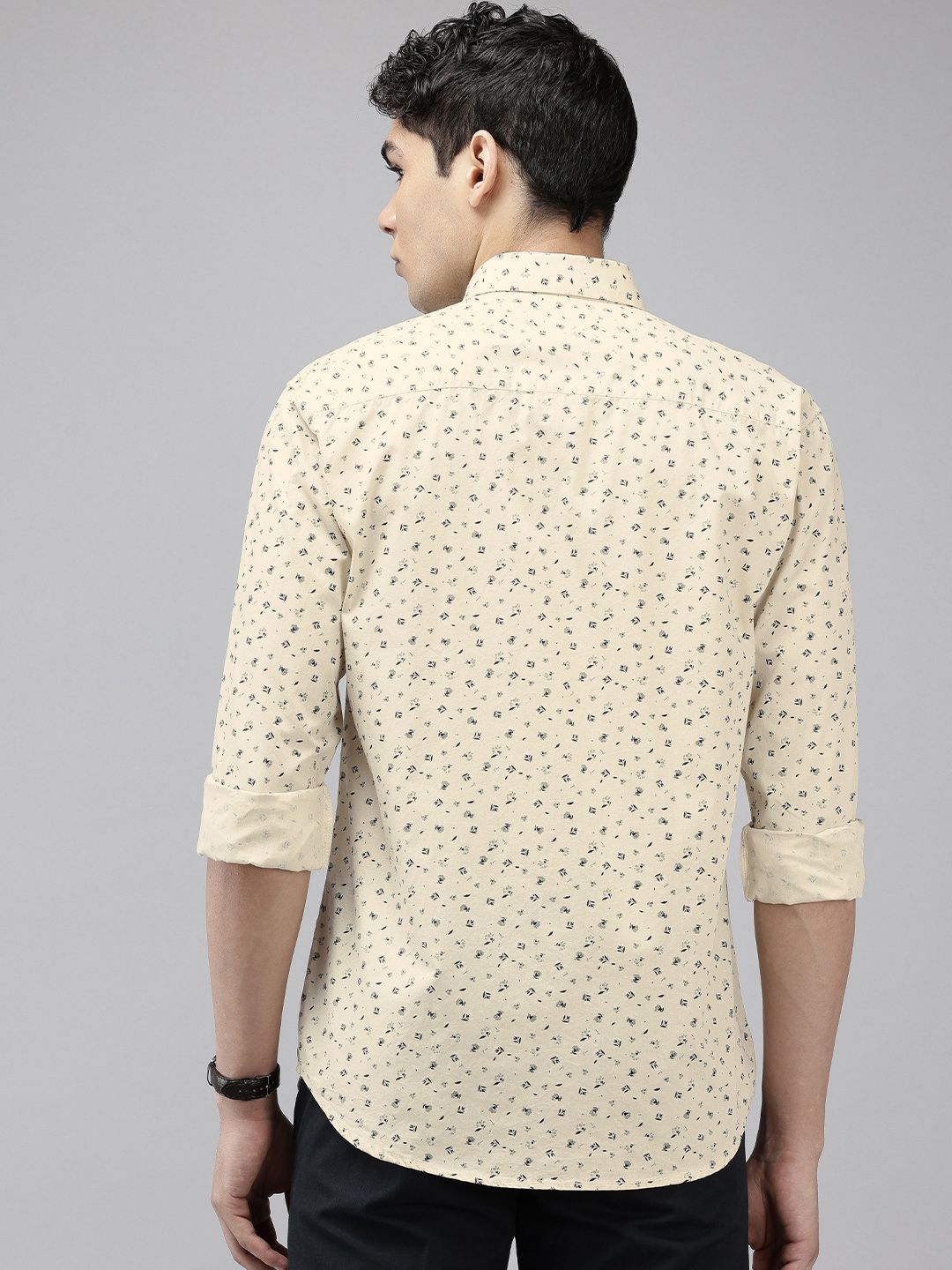 Park Avenue Pure Cotton Slim Fit Floral Printed Casual Shirt