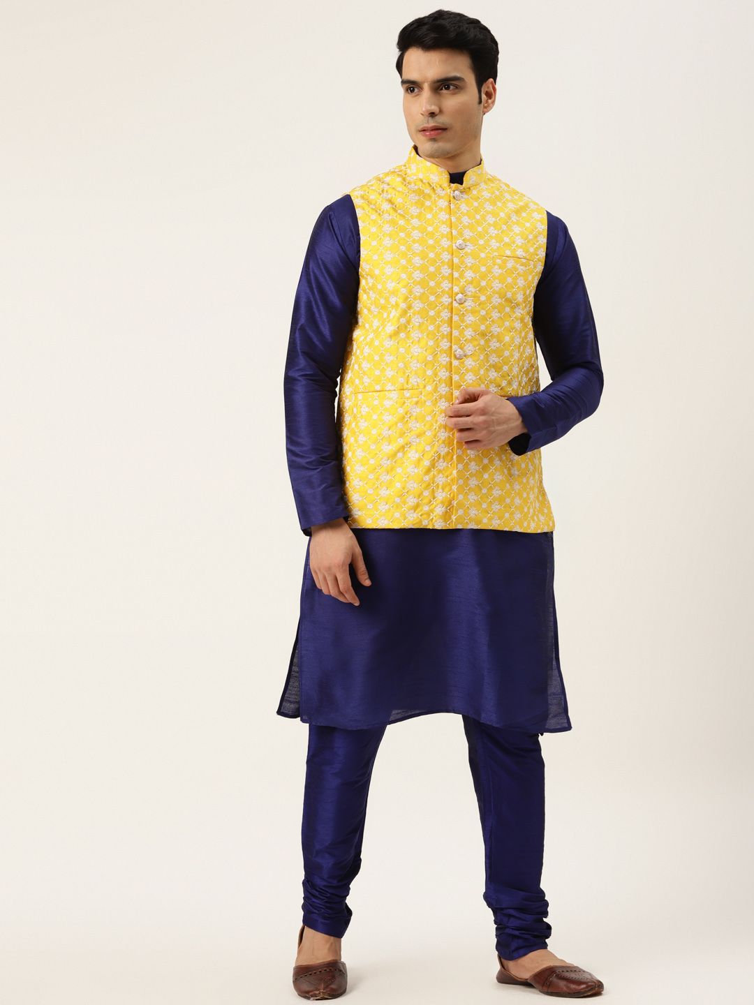 SOJANYA Men Navy Blue Solid Kurta with Churidar & Nehru Jacket