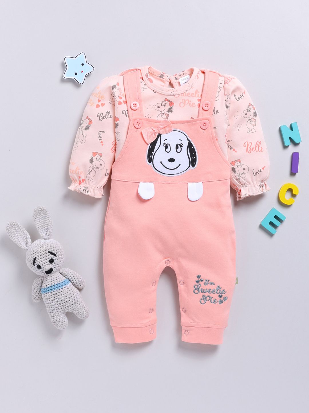 Moms Love Infants Girls Pure Cotton Applique Detail Dungaree With Printed T-Shirt