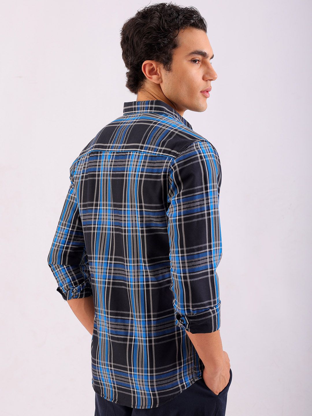 The Indian Garage Co Men Black & Blue Checked Pure Cotton Casual Shirt