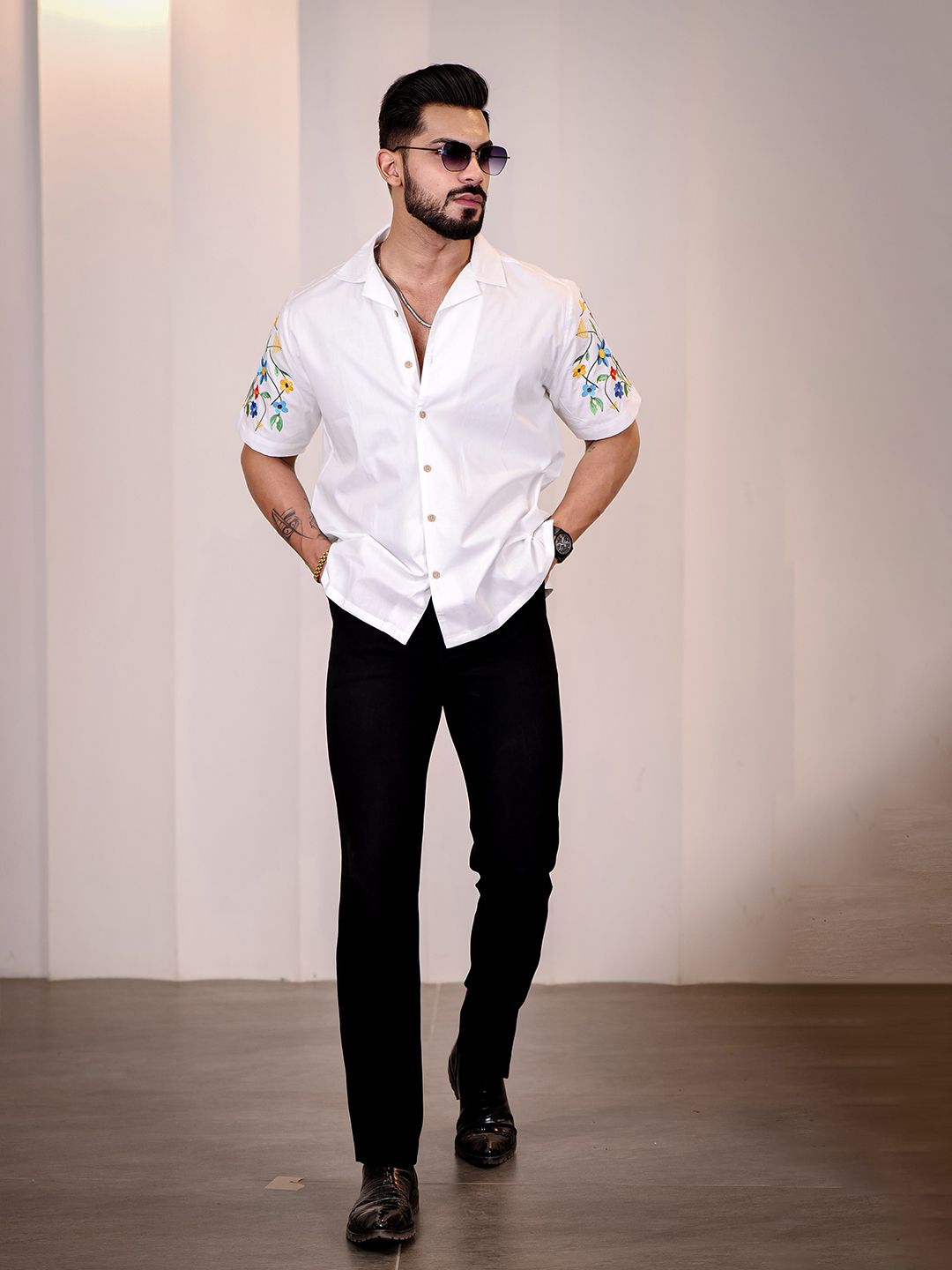 Eszett Floral Self Design Spread Collar Baju Linen Kasual