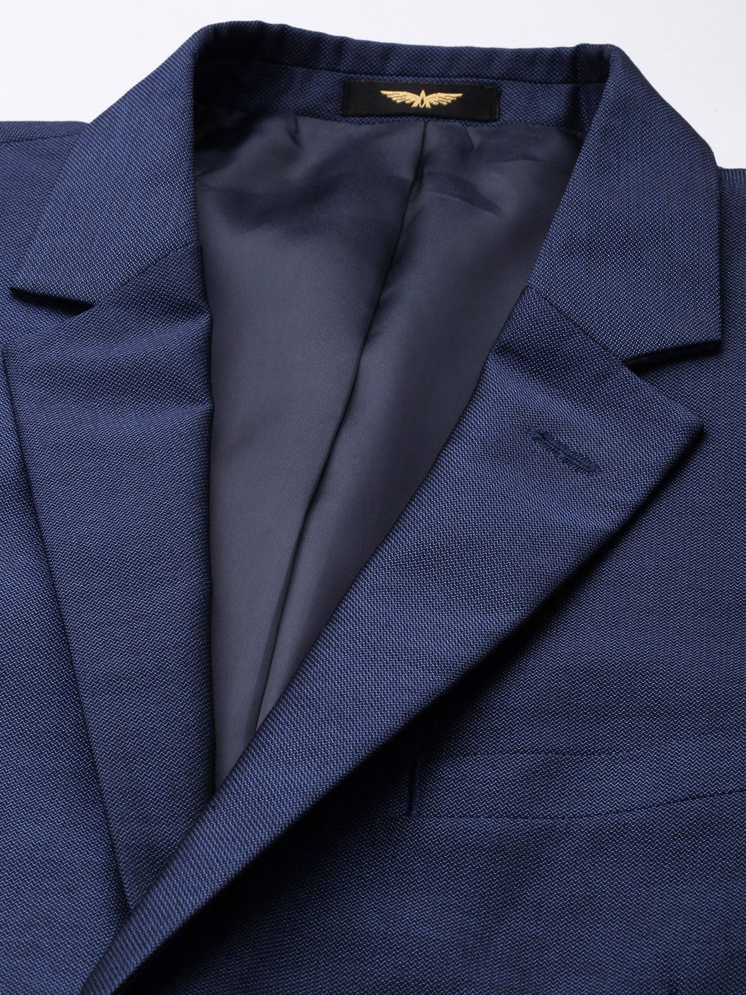 Park Avenue Self Design Single Breasted 2-Peice Suit