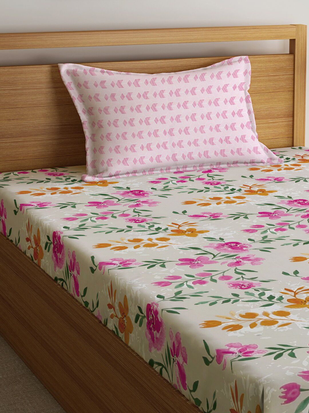 KLOTTHE Brown Floral Polycotton 300 TC Fitted Single Fine Bedsheet with a Pillow Cover-220 x 150 cm