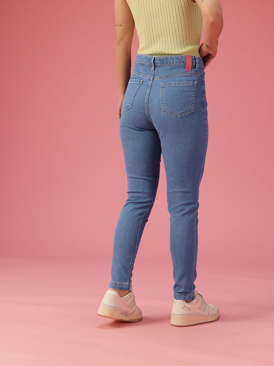 DressBerry Women Skinny Fit High-Rise Light Fade Stretchable Jeans