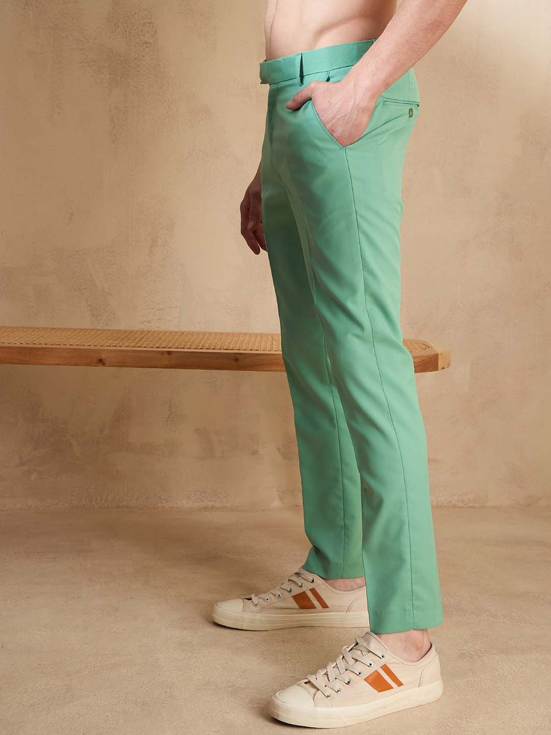 DENNISON Men Green Smart Tapered Fit Solid Regular Trousers