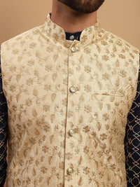 SOJANYA Geometric Embroidered Regular Kurta with Churidar & Embroidered Nehru Jacket