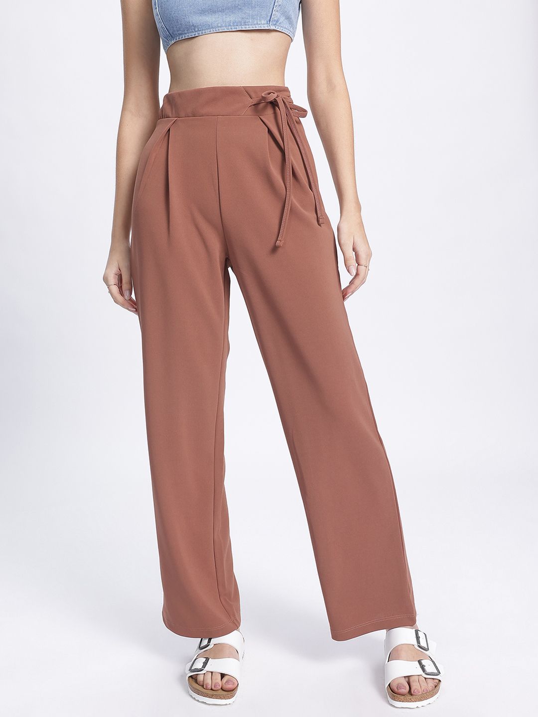 DressBerry Women Elegant Essence Pleated Trouser