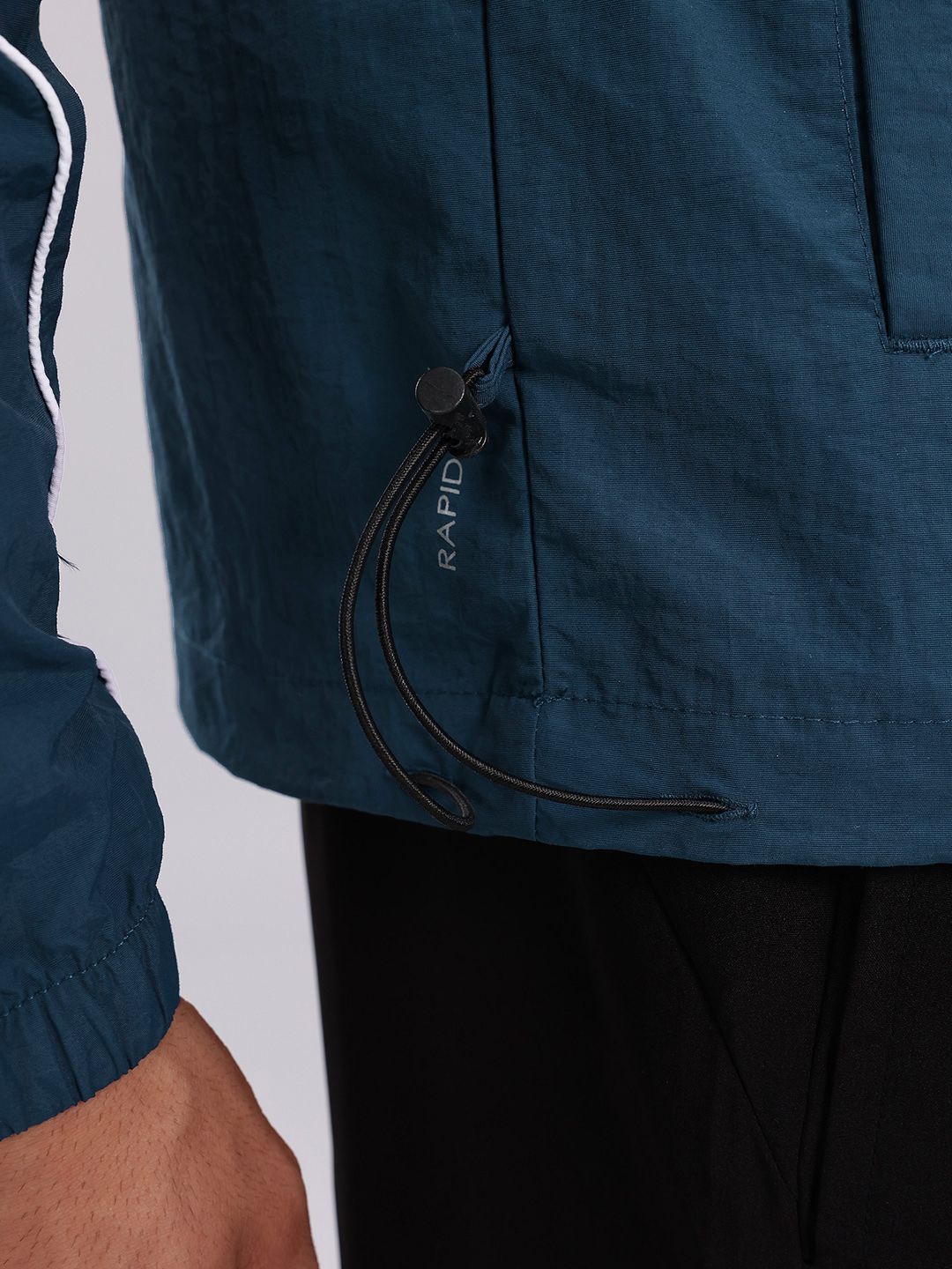 HRX by Hrithik Roshan Mock Collar Rapid-Dry Running Jacket with Toggle Hem