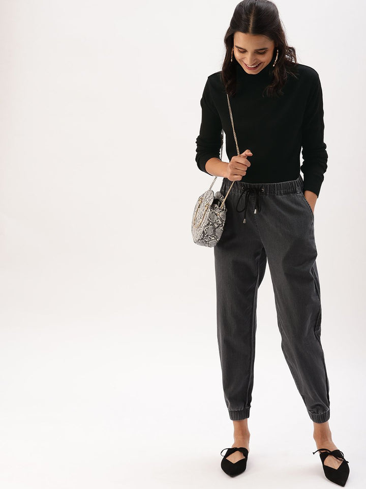 DressBerry Women Black Solid Sweater