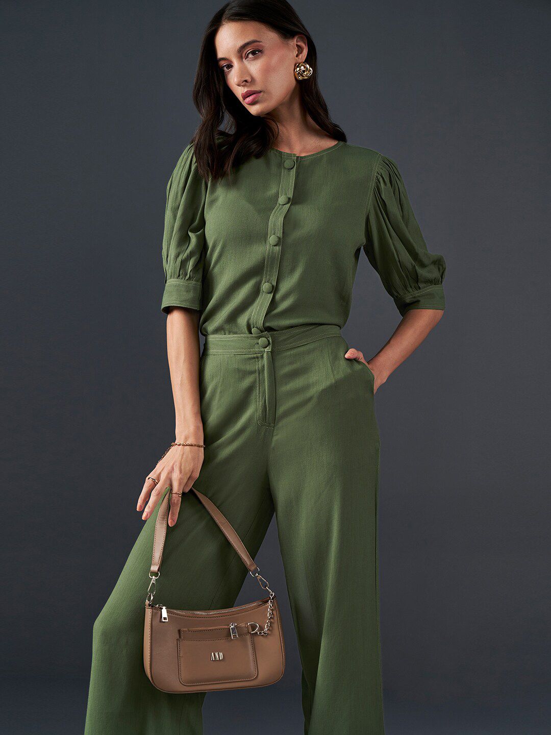 AND Puff Sleeves Top With Trousers