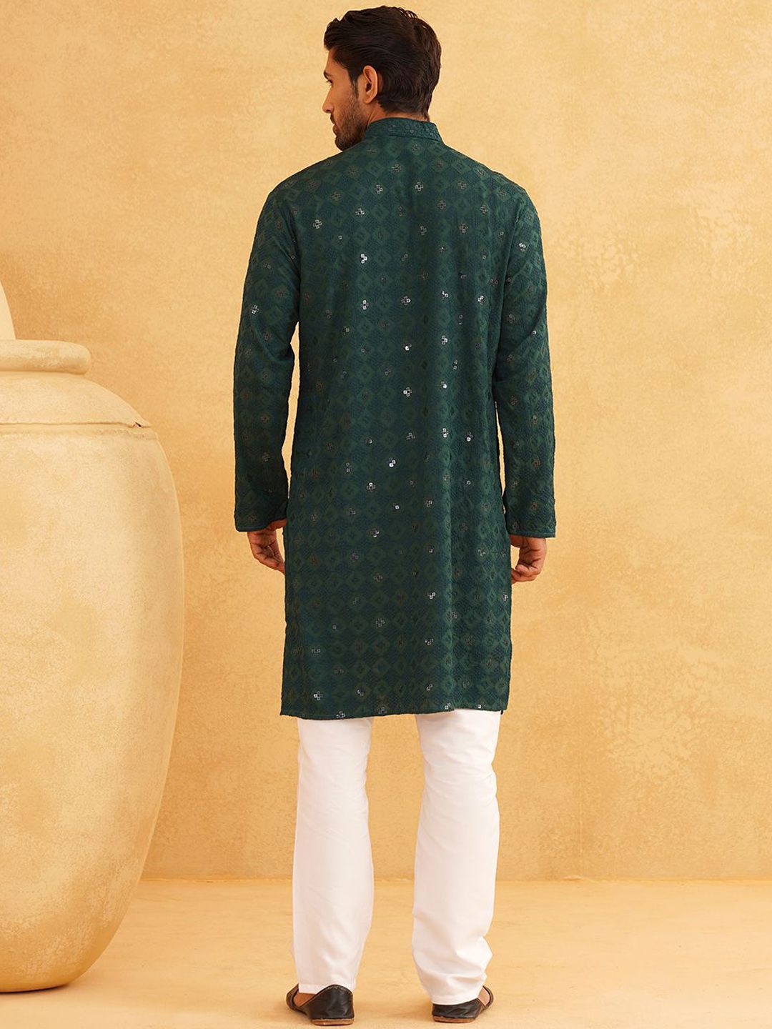 SOJANYA Benang Kolar Mandarin Bersulam Geometrik Berfungsi Kurta Kapas Tulen Dengan Churidar