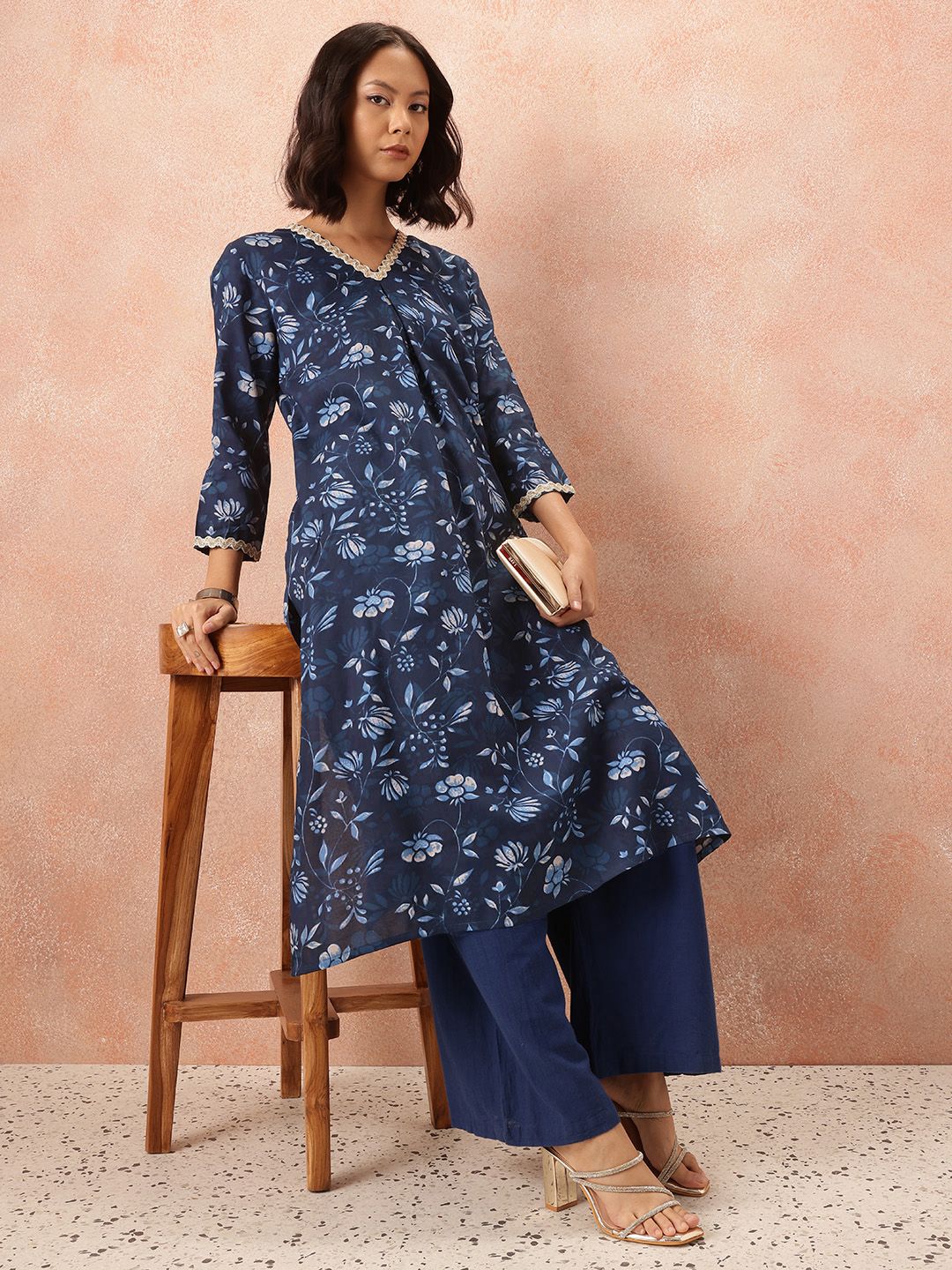 all about you Floral Print Pleated Straight Kurta