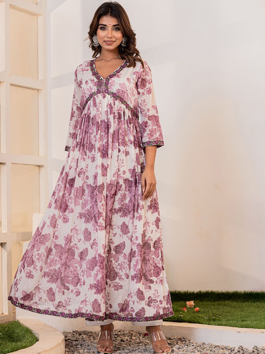 Vishudh White Floral Printed V-Neck Thread Work Pure Cotton Kurta with Trousers & Dupatta