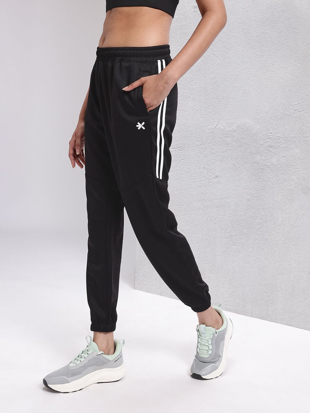 HRX by Hrithik Roshan Women Rapid Dry Retro Running Joggers