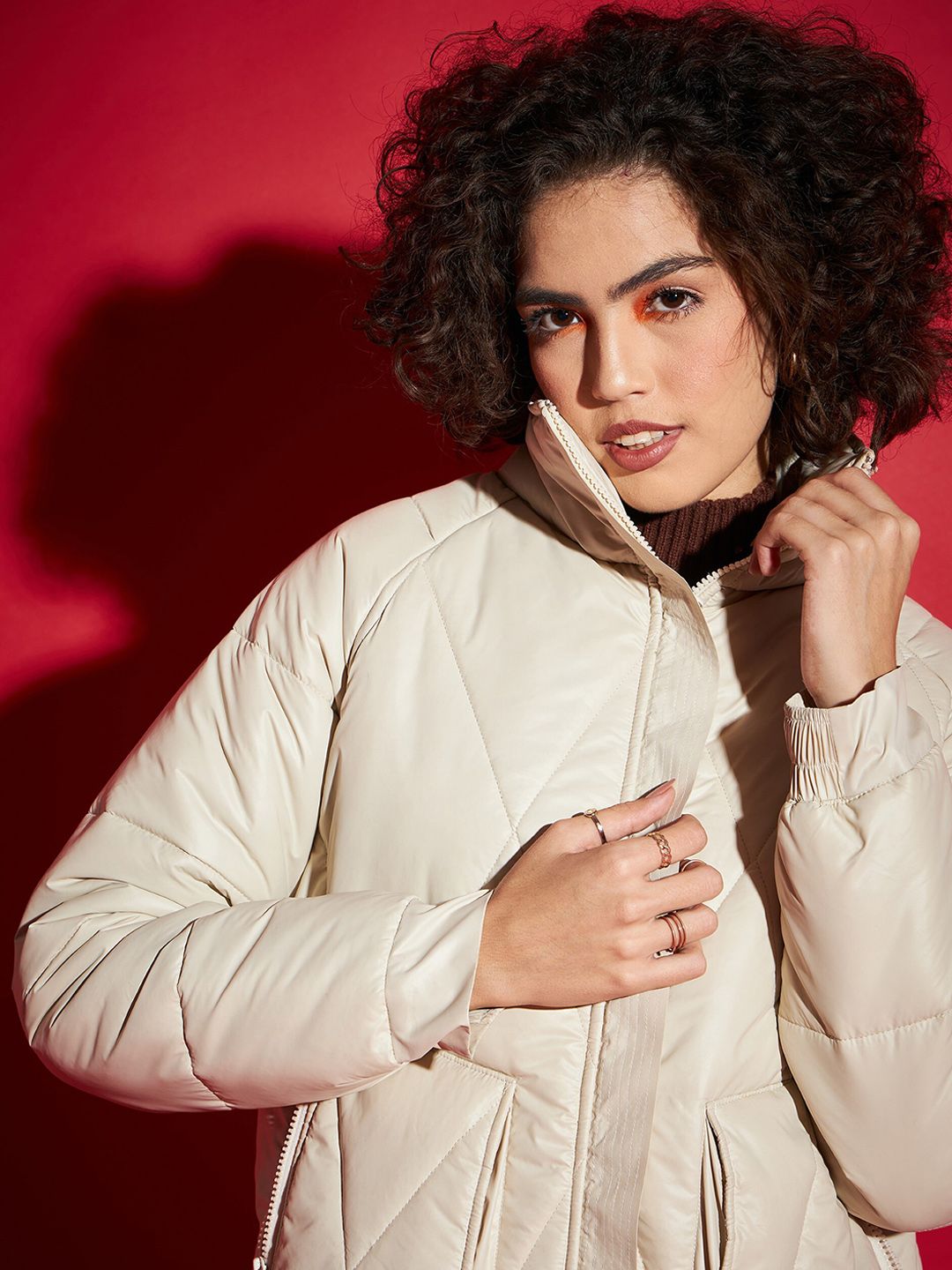 SASSAFRAS Beige Mock Collar Long Sleeves Quilted Jacket