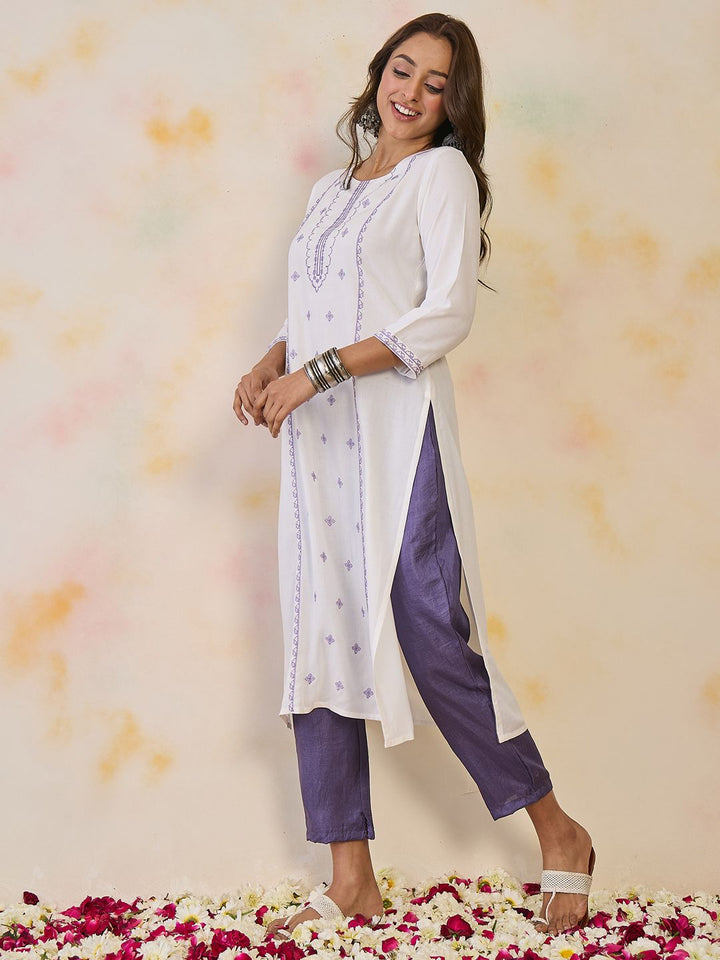 Indo Era Women Ethnic Motifs Embroidered Thread Work Floral Kurta