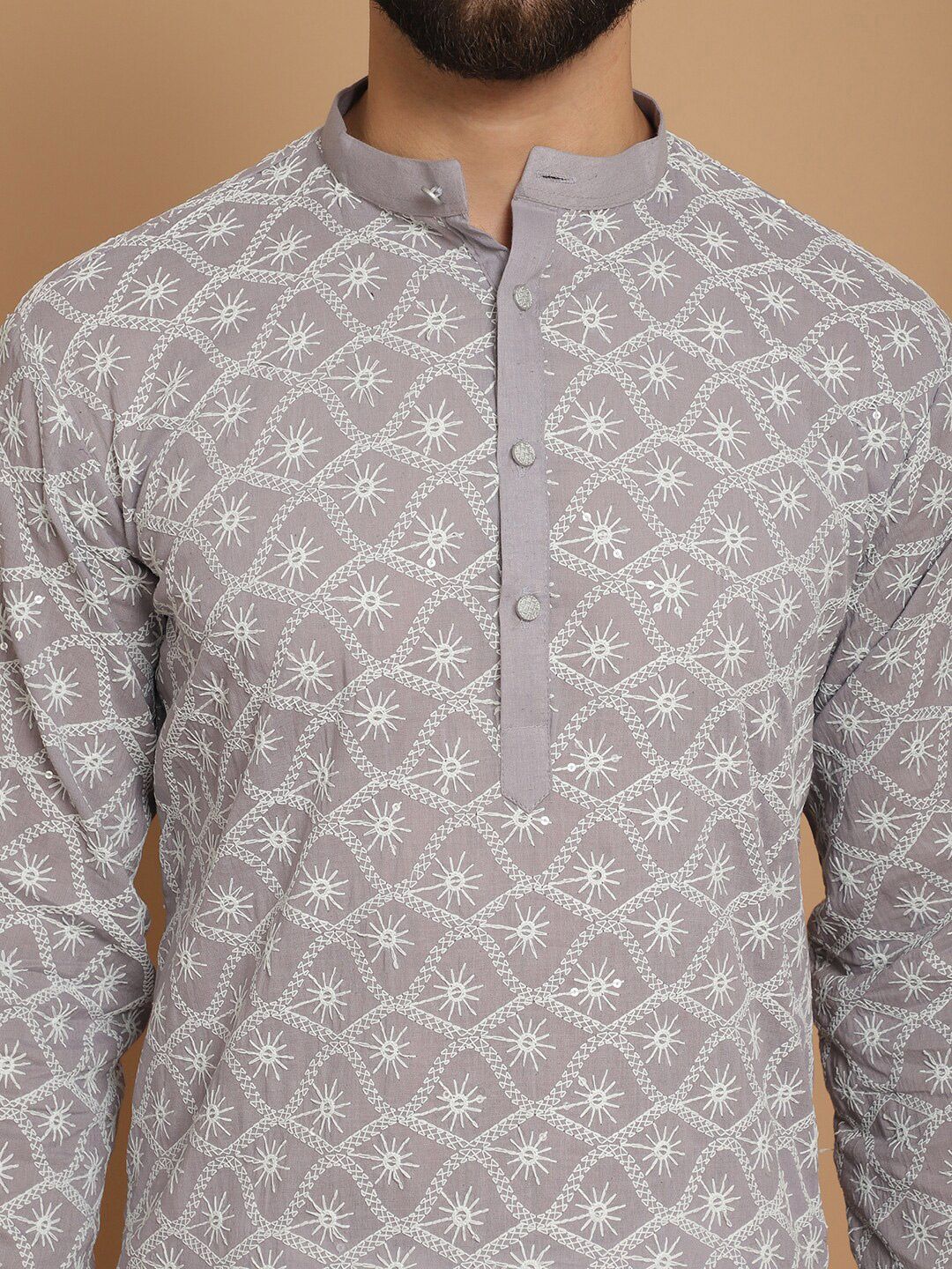 Motif Etnik Anouk Bersulam Benang Biasa Bekerja Kurta Kapas Tulen dengan Churidar