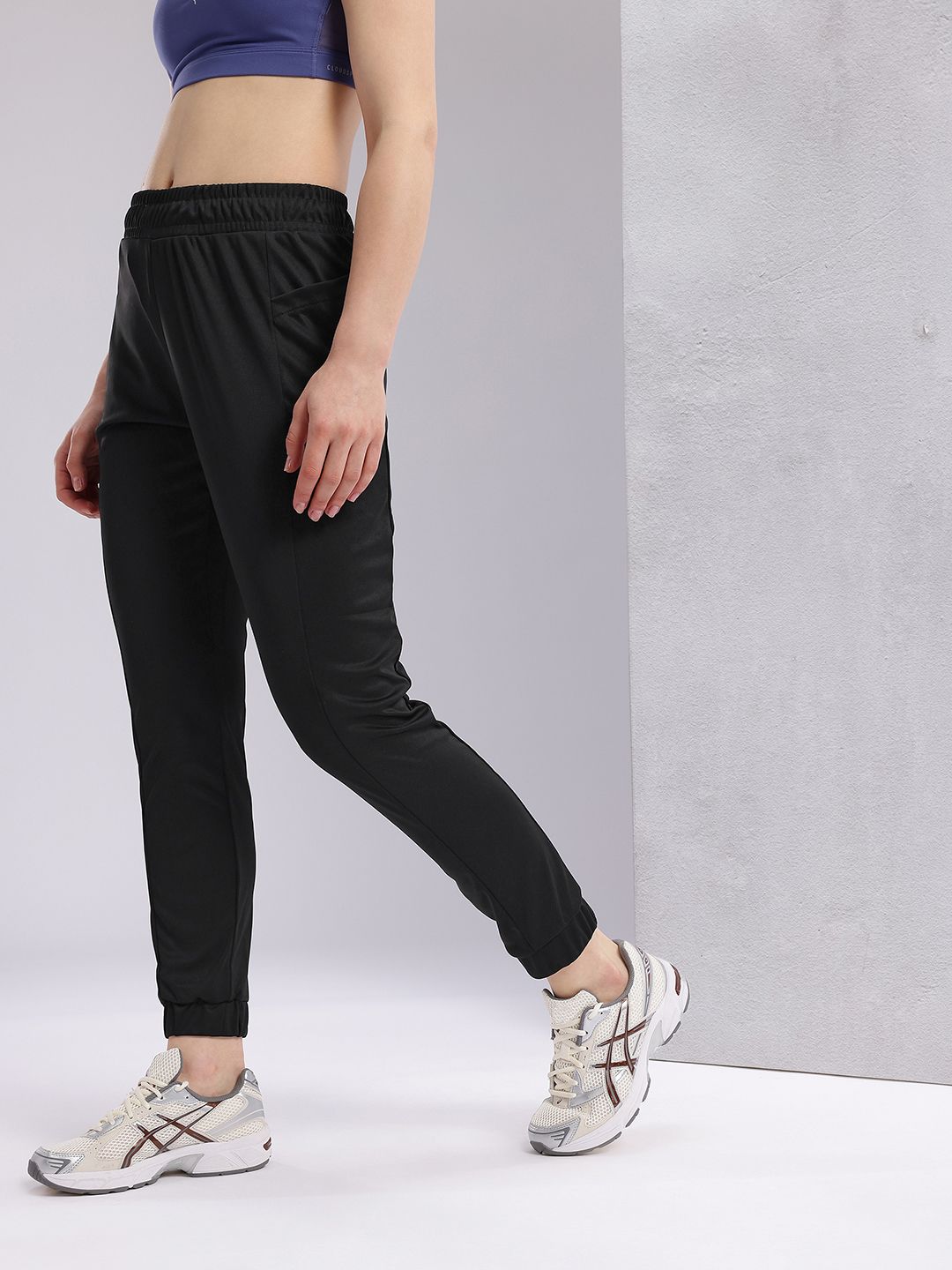 HRX by Hrithik Roshan Women Side Stripe Training Joggers