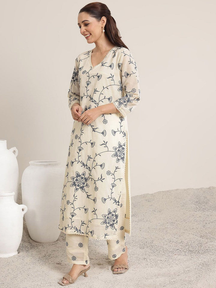 Libas Women Floral Embroidered Regular Kurta with Trousers & With Dupatta