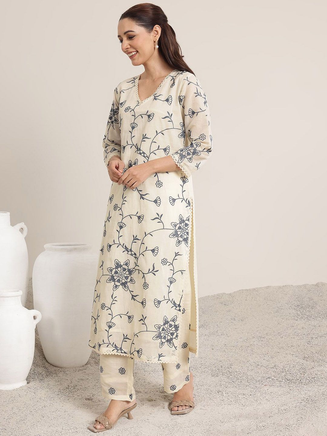 Libas Women Floral Embroidered Regular Kurta with Trousers & With Dupatta