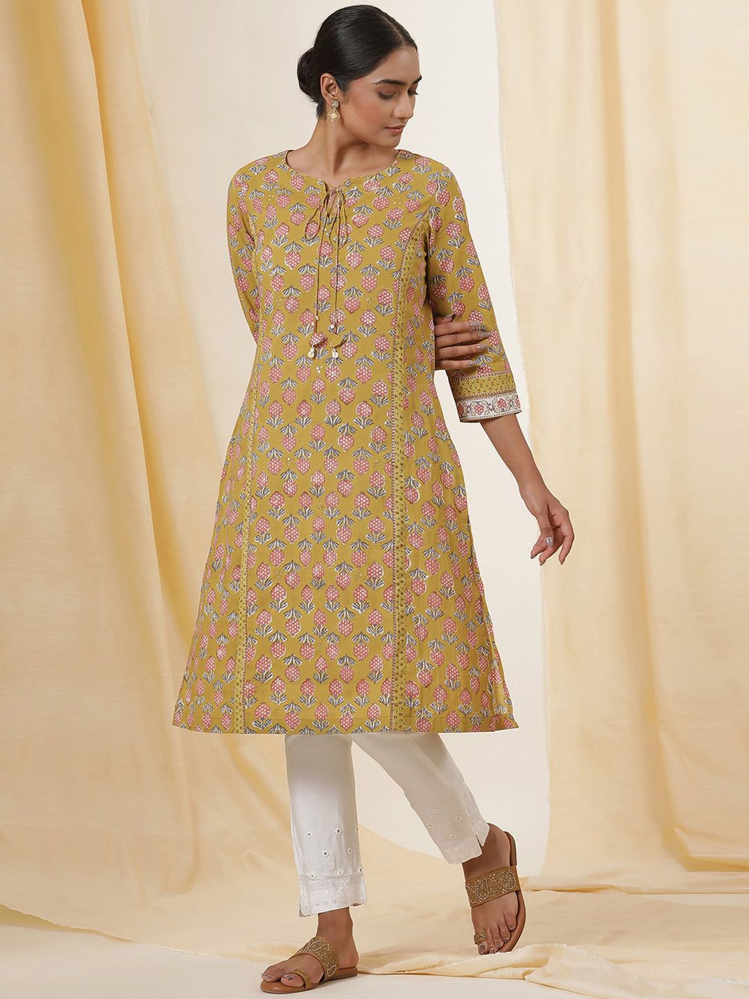 W Women Floral Printed Kurta