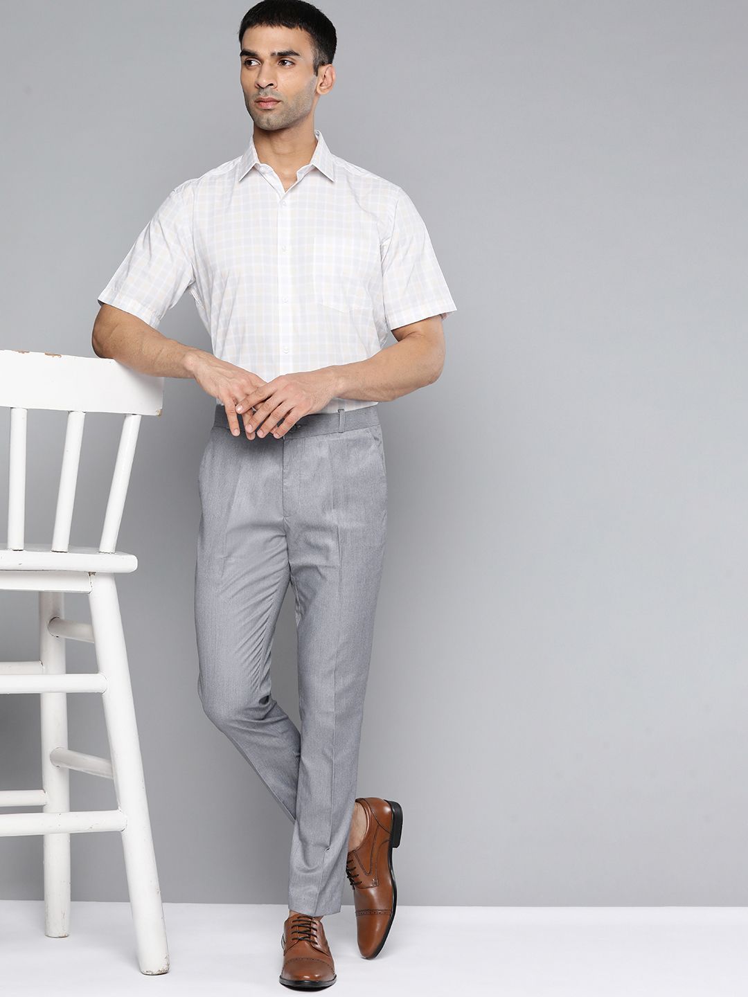 DENNISON Men Grey Smart Tapered Fit Easy Wash Trousers