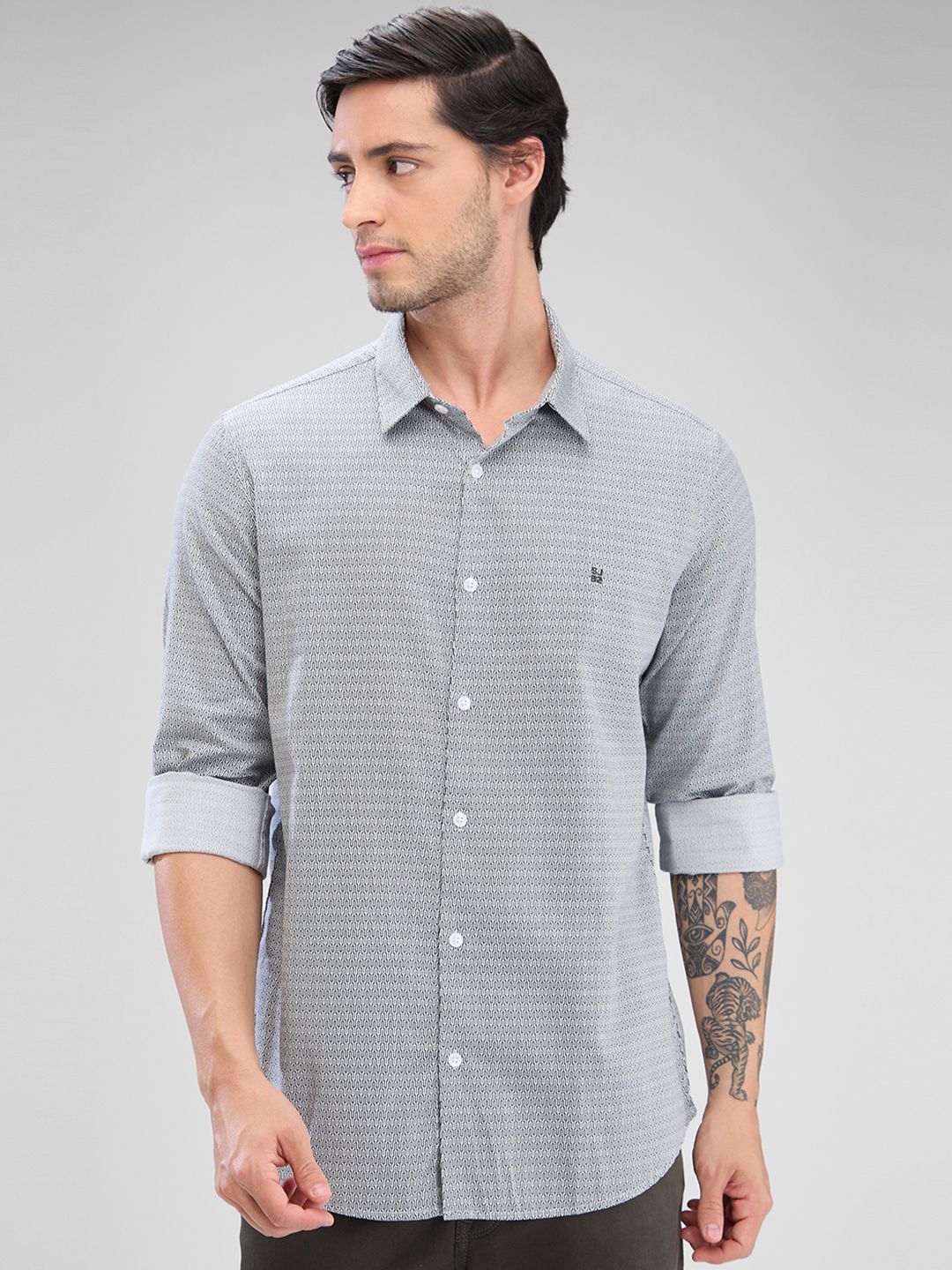 SPYKAR Men Slim Fit Grid Tattersall Checks Opaque Checked Pure Cotton Casual Shirt
