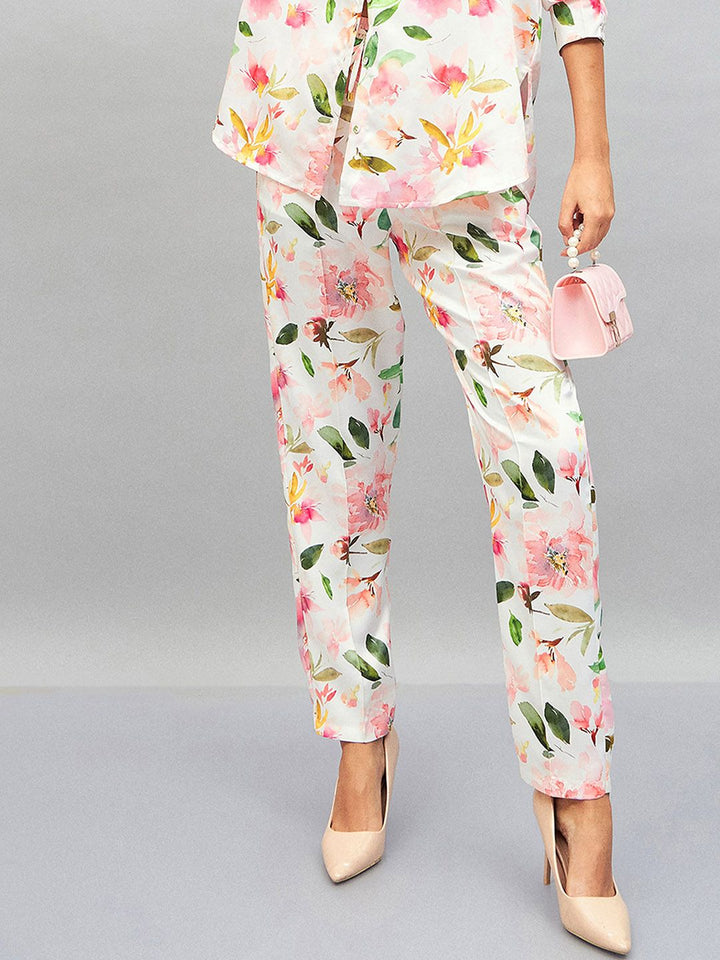 SASSAFRAS White Women Floral Printed Straight Fit Trousers