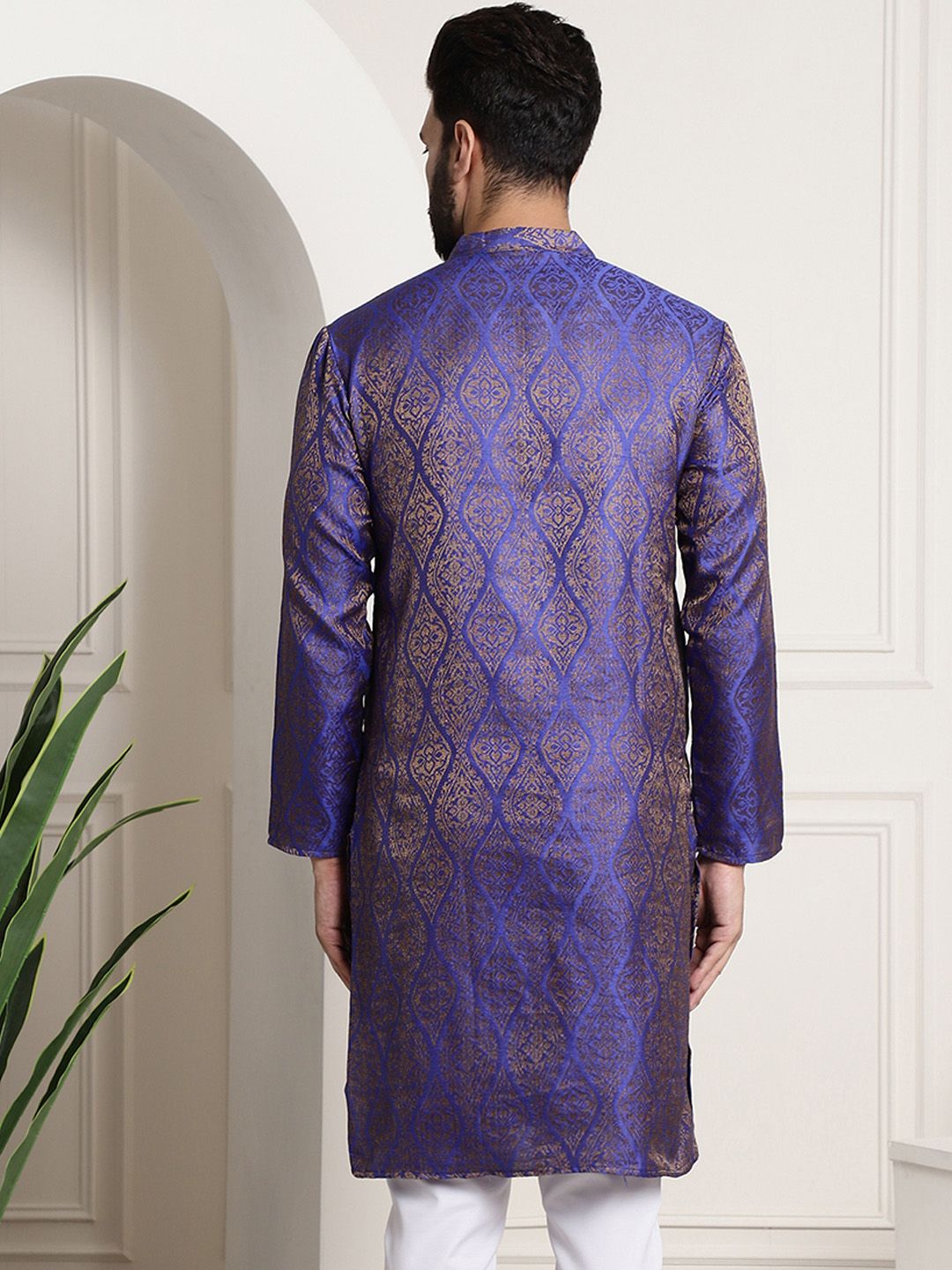 SOJANYA Kurta Jacquard Berwarna Biru & Emas Lelaki