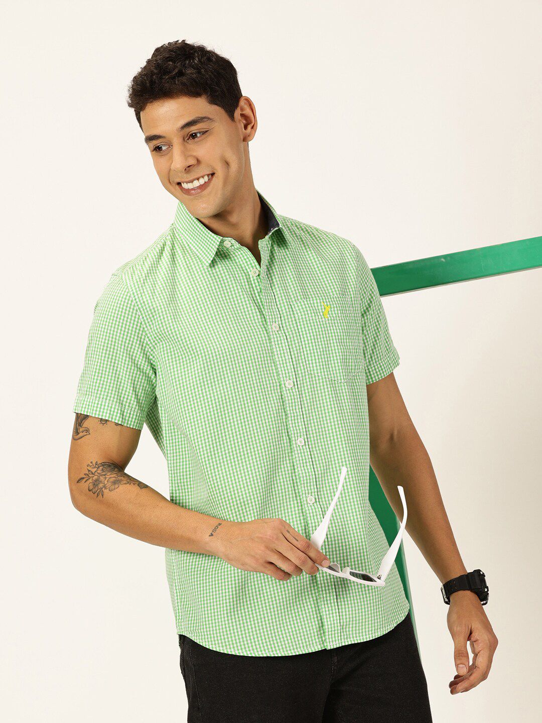 Thomas Scott Standard Slim Fit Checked Pure Cotton Casual Shirt