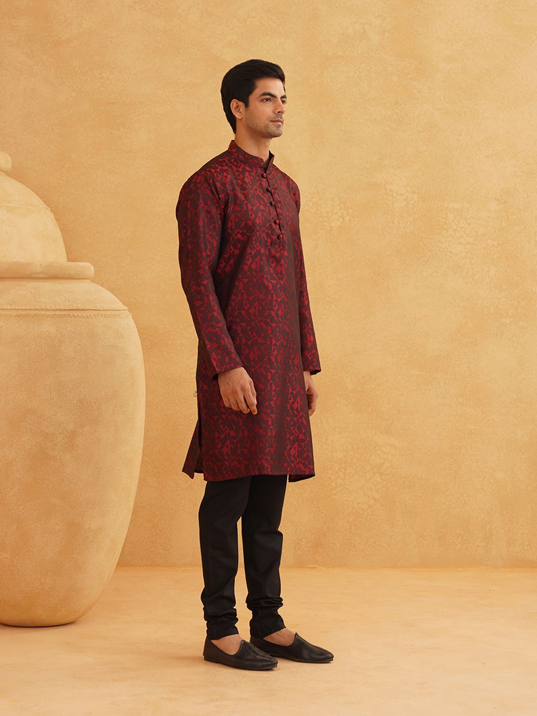 SOJANYA Men Maroon Woven Design Kurta Lurus