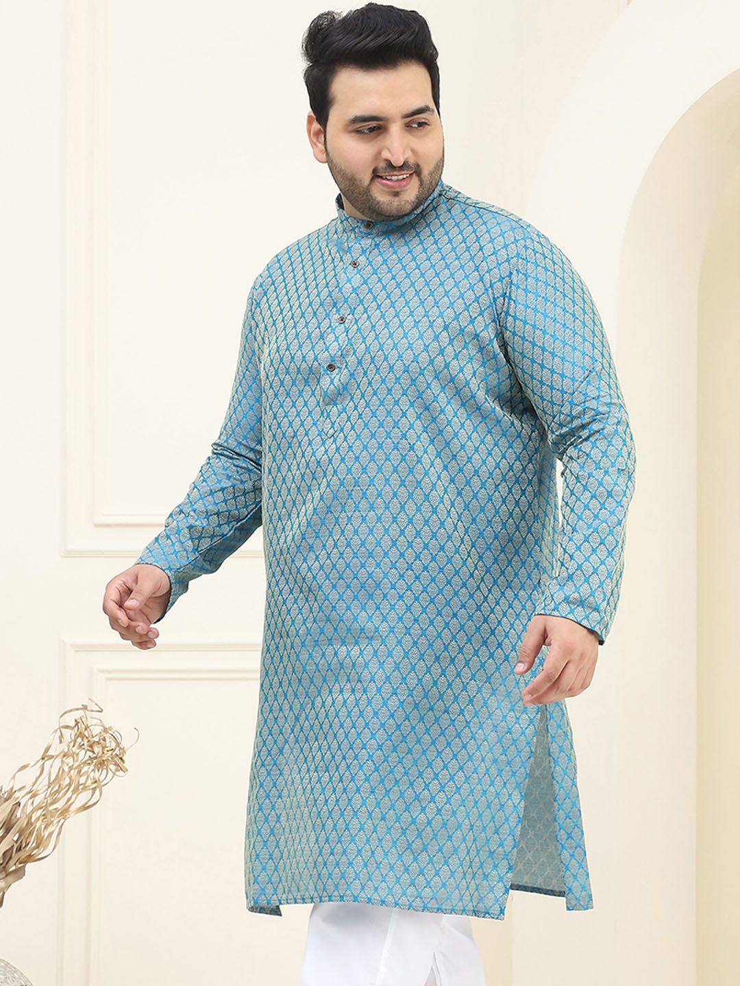 SOJANYA Plus Ethnic Motifs Woven Design Mandarin Collar Long Sleeves Straight Kurta