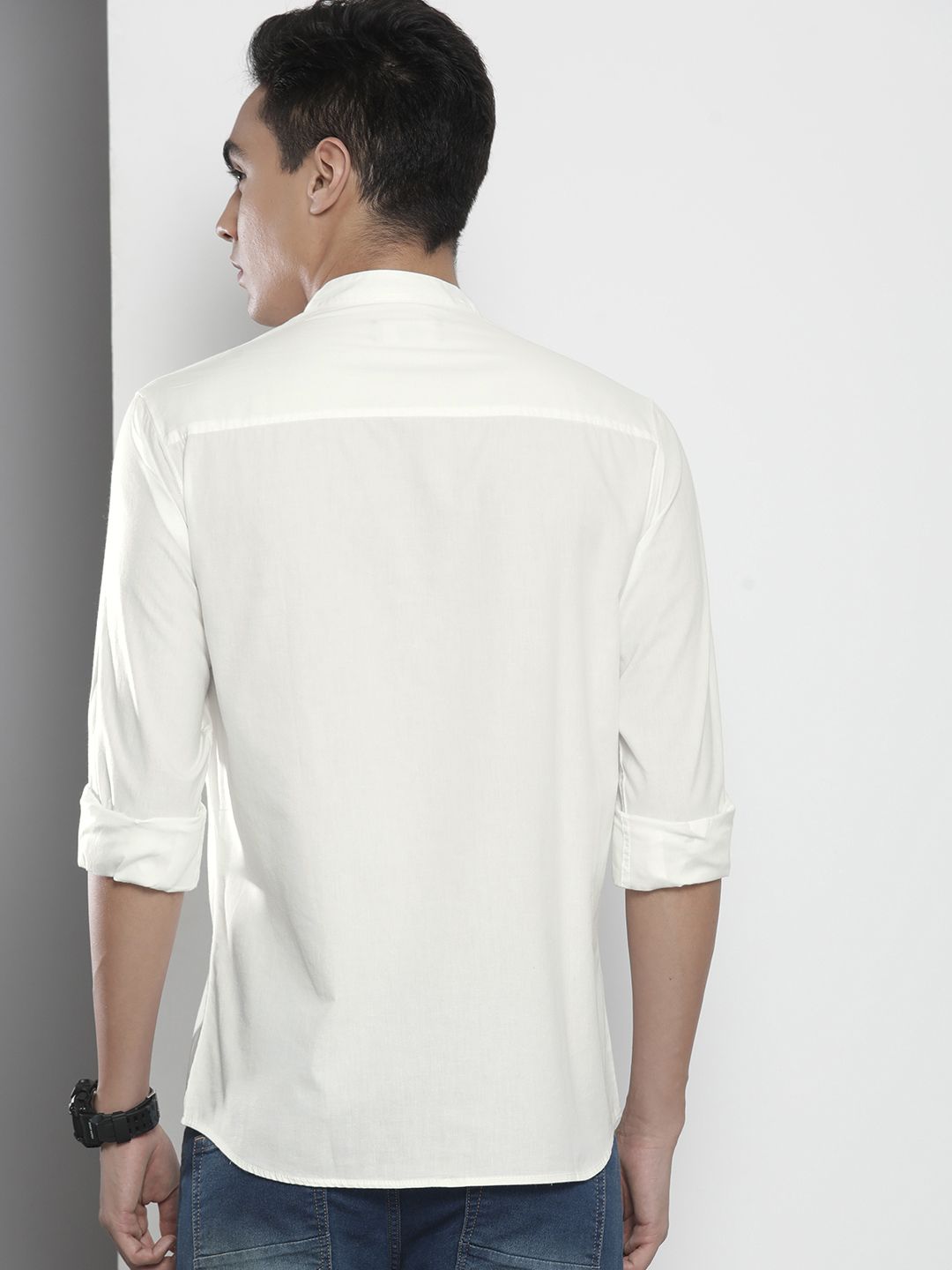 The Indian Garage Co Men White Solid Casual Shirt