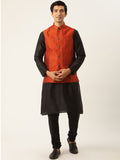 SOJANYA Kurta Solid Lelaki Hitam & Karat Jingga dengan Jaket Nehru Rekaan Churidar & Tenunan