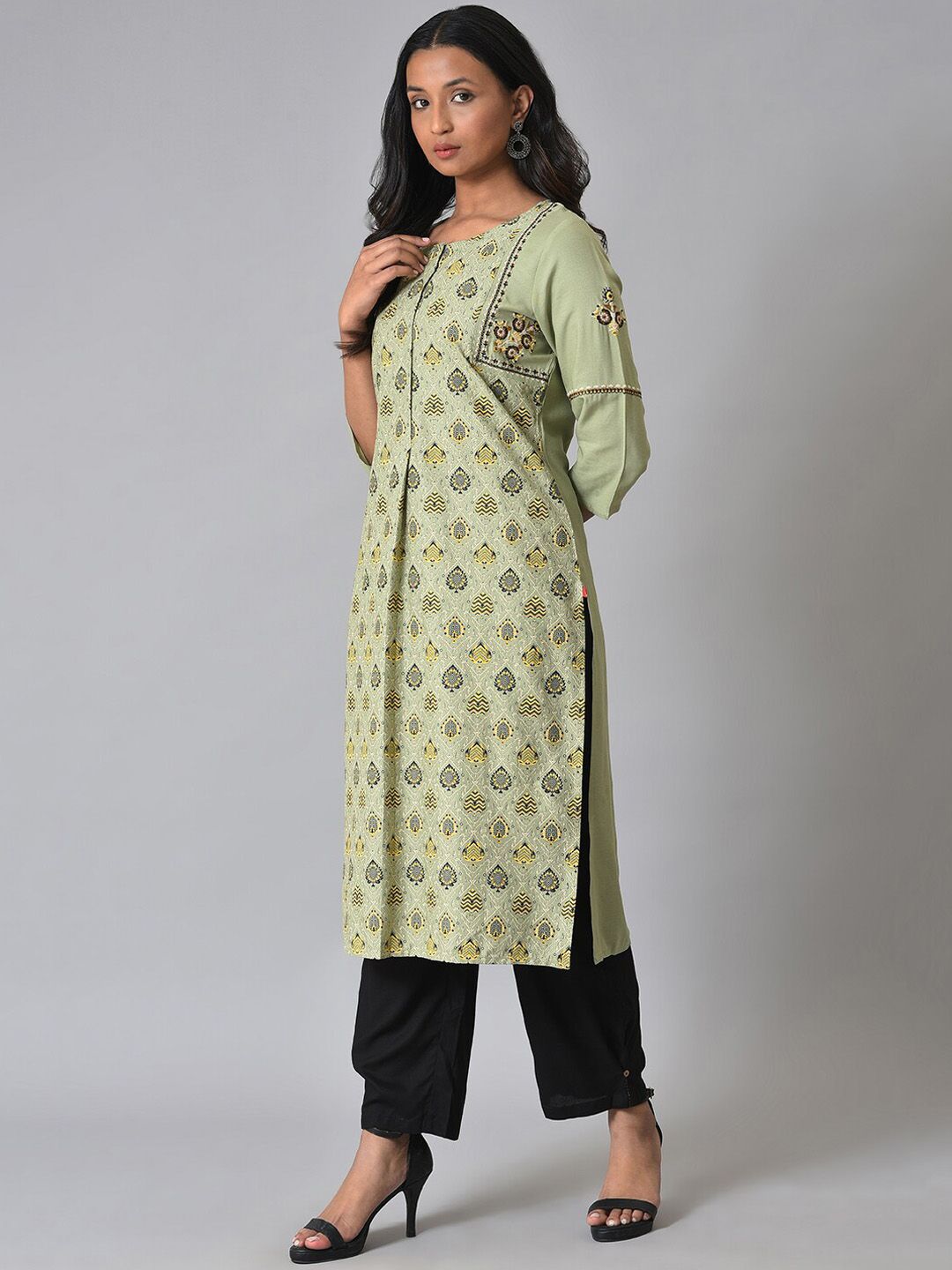 W Ethnic Motifs Printed Thread Work Straight Kurta with Trousers