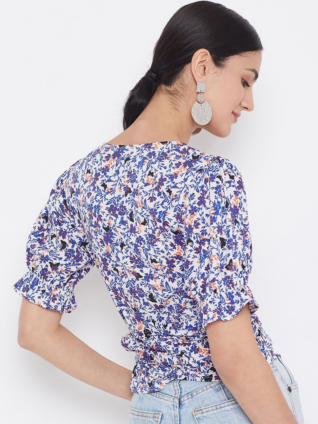 Berrylush Women White Printed Wrap Top