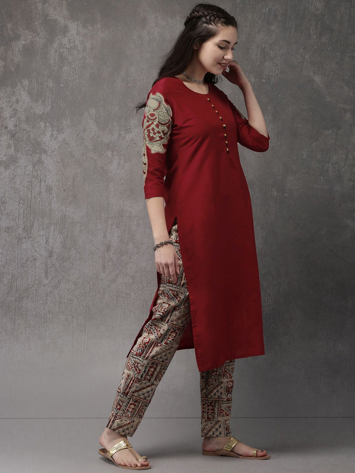 Anouk Women Red Solid Straight Kurta