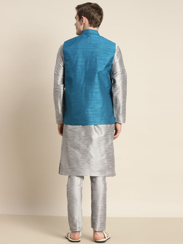 SOJANYA Men Solid Kurta with Churidar & Mirror Work jacket