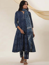 W Floral Printed Notched Neck Cotton A-Line Kurta