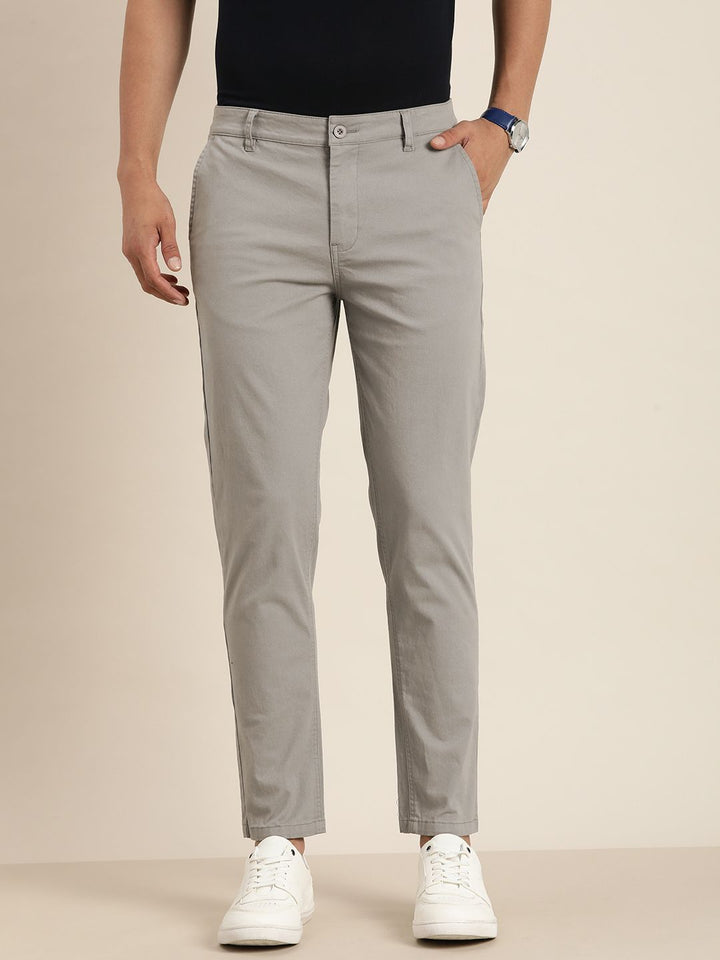 Difference of Opinion Men Solid Ankle-Length Chinos Trousers